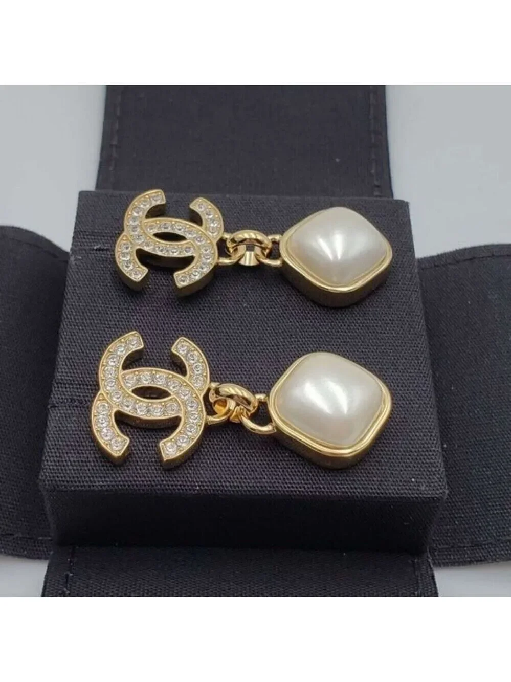 CHANEL Brand New Earrings 675-080824